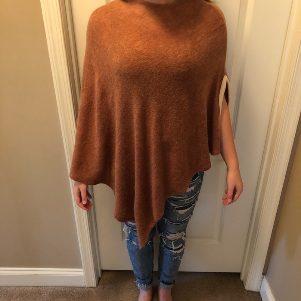 Sweater Poncho;Size: OSFA; mint condition
